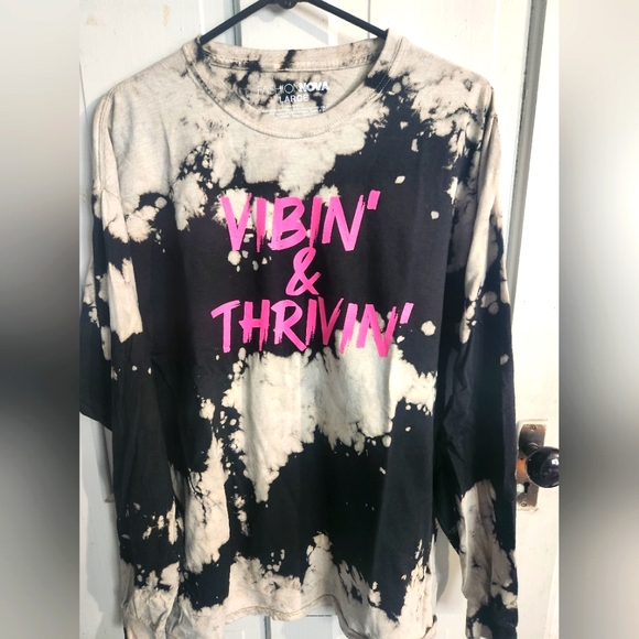 NEW Vibin' & Thrivin' Long Sleeve Tee - Picture 7 of 7